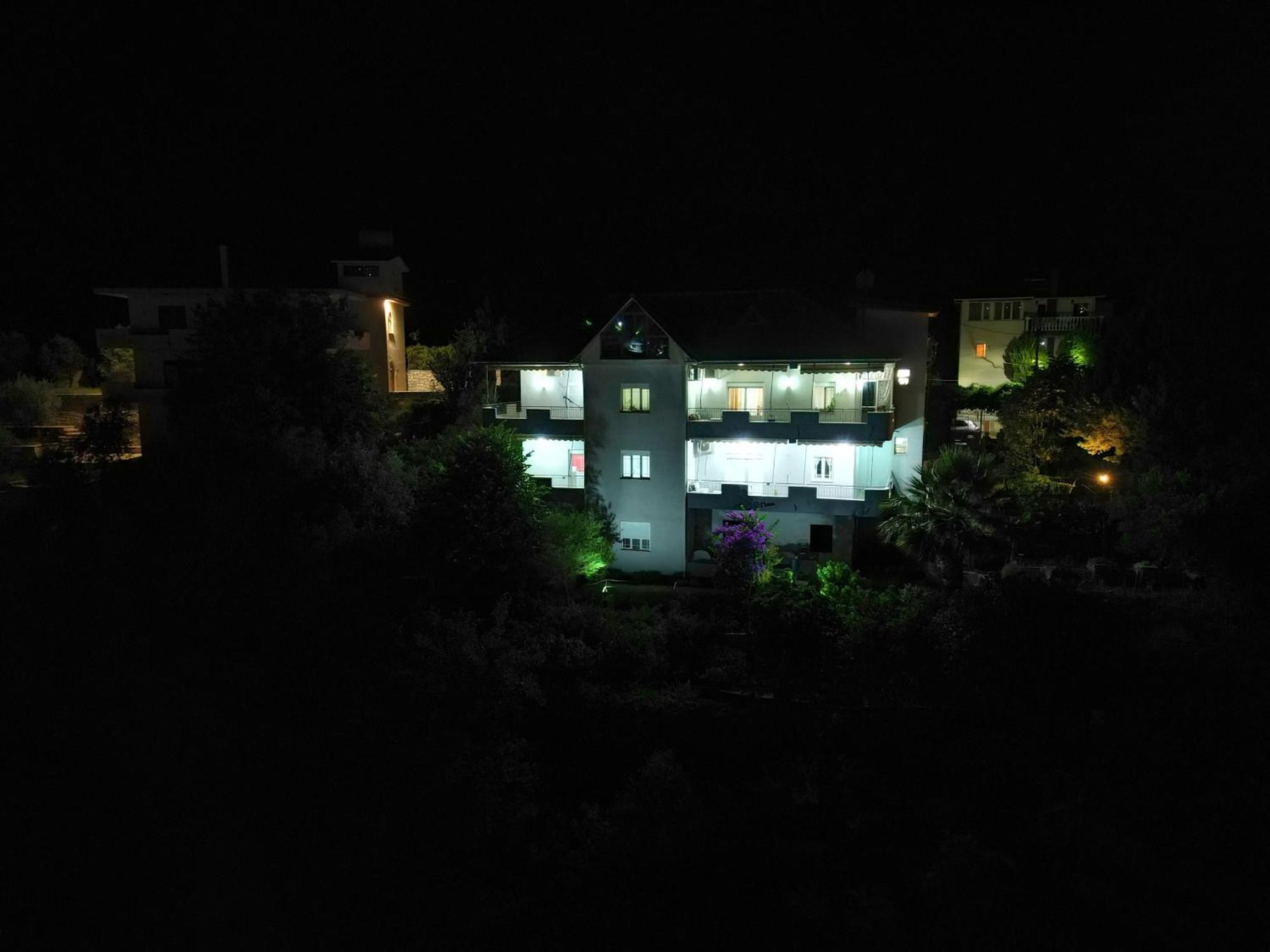 Vila Banushi Gjirokastër Exterior foto